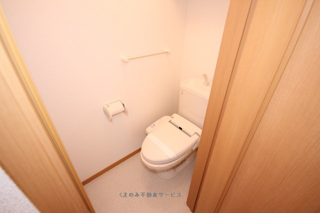 トイレ パルフェ三隈B棟 201号室 平成22年7月2日 写真6