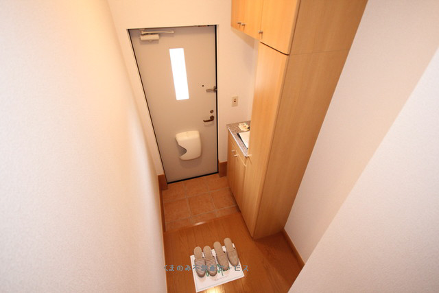 玄関 パルフェ三隈B棟 201号室 平成22年7月2日 写真9