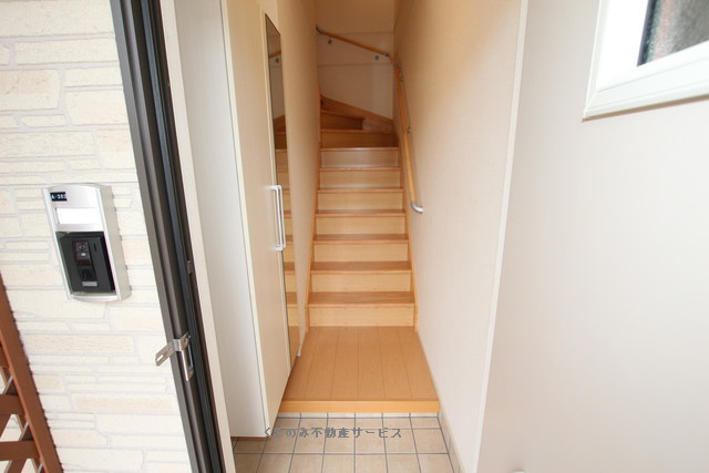 玄関 プリムローズA棟 202号室 2021/10/21撮影 写真10