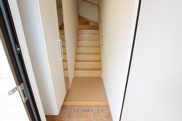 玄関 エトワールA棟 201号室 2022/9/22 写真10