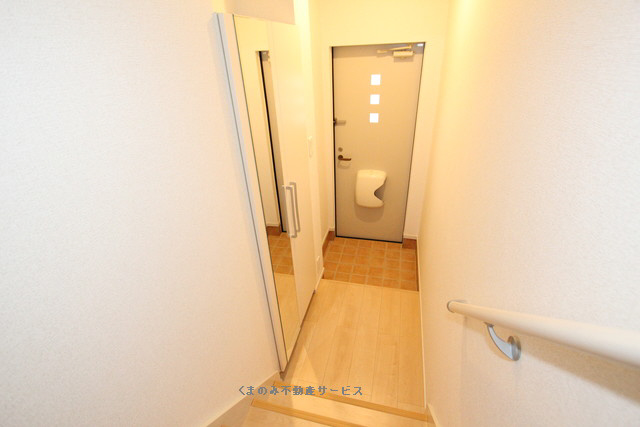 玄関 マーヴェラス・Ⅱ 202号室 2023年5月19日 写真11