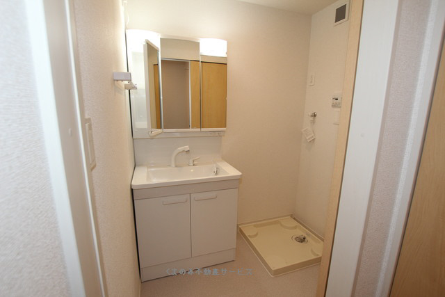 洗面所 ラ・カーザドルチェ3 203号室 2019年3月28日撮影 写真5