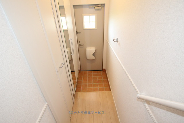 玄関 サンフラワーⅠ203号室 2020/8/27撮影 写真9