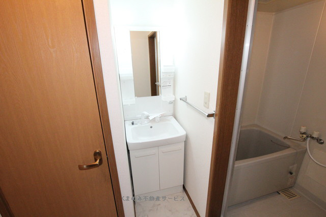 洗面所 ニュークレストールソフィアB棟 102号室 2023/4/10撮影 写真5