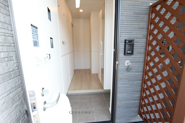 玄関 プレミアム27番館 101号室 2025年11月10日 写真11